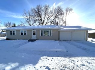 208 Nicolett St, Aurora, SD 57002