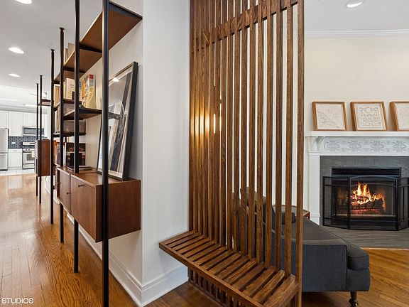 2nd image of 1648 W Hollywood Ave #3