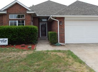 1204 Newbury Dr, Norman, OK 73071