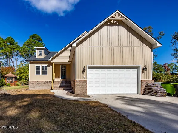 906 Port Royal Court, New Bern, NC 28560