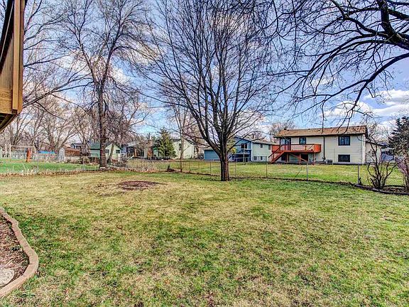 3rd image of 2901 84th Ave N