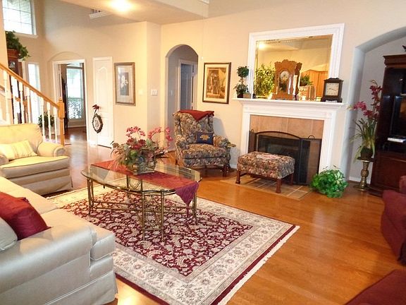5th image of 3802 Conroe Lake Ct