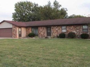 1608 W Downing Dr, Muncie, IN 47303