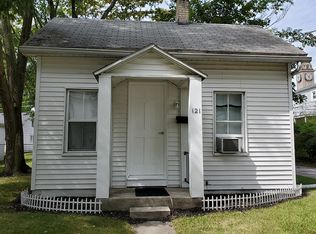 121 N Enterprise St, Bowling Green, OH 43402