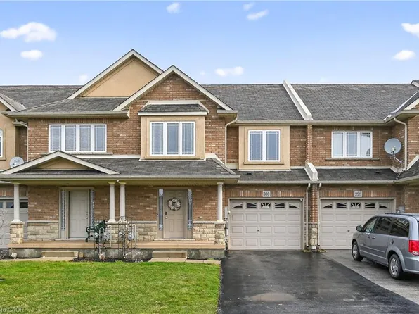 300 Pinehill Dr, Hamilton, ON L0R 1P0