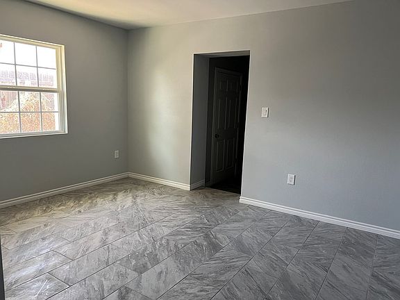 4th image of 1902 W Kentucky Ave #B