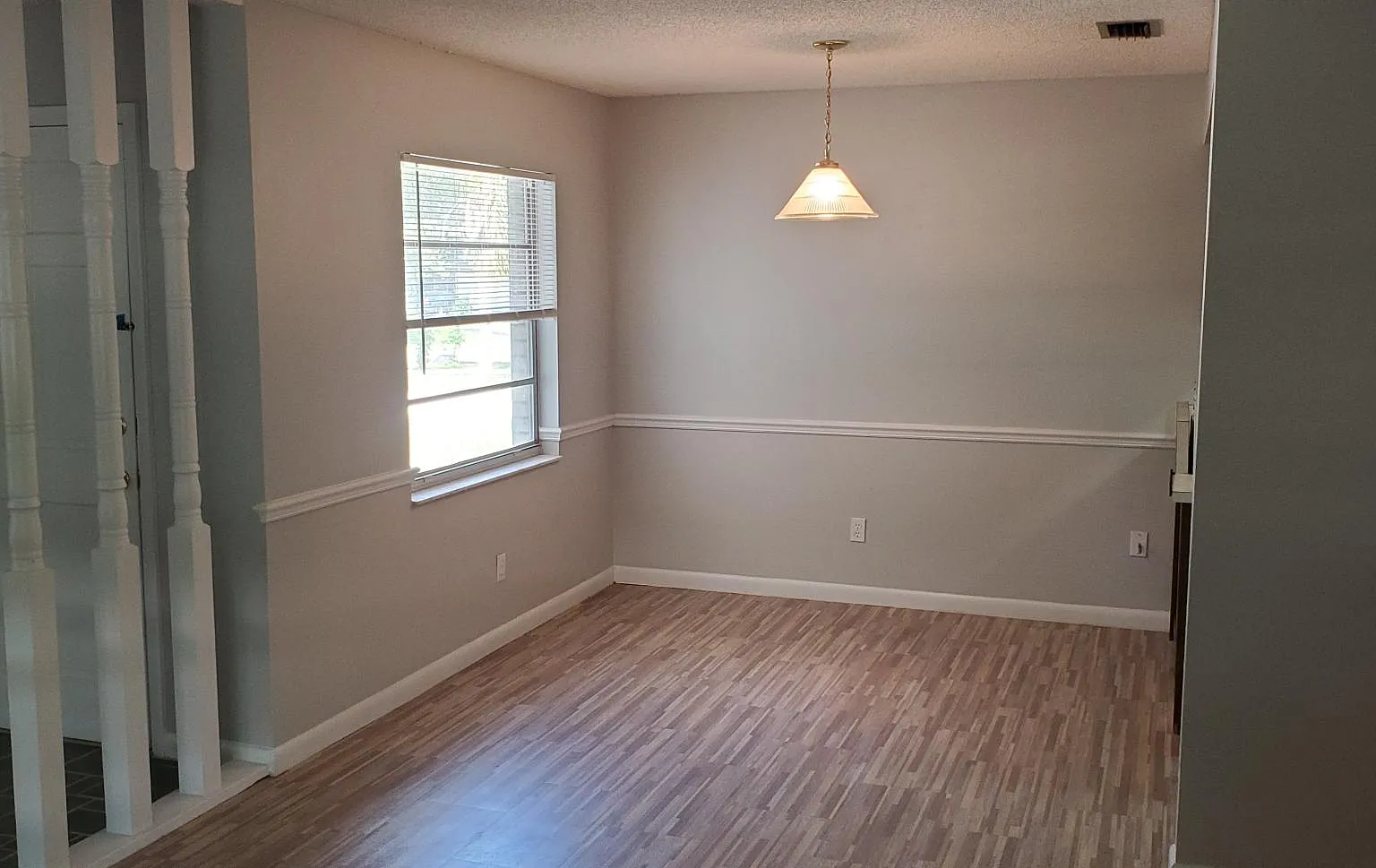 2 bed, 1070 sqft, $1,275 — Photo 4