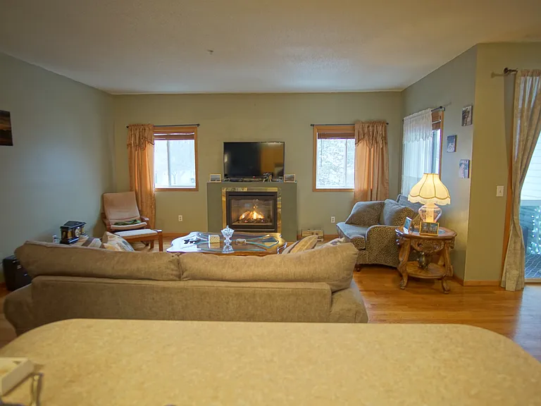 10776 Vale St NW — Photo 18