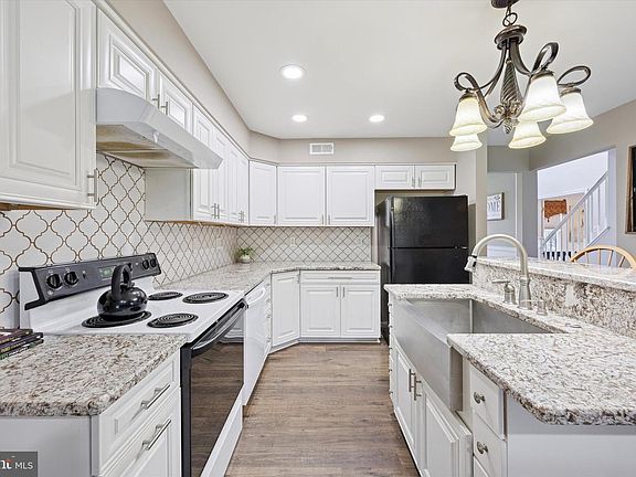 4th image of 1 Quail Hollow Dr