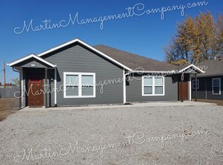 105 N Franklin St #B, Windsor, MO 65360