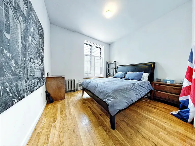 68 E 1st St #3D — Photo 4