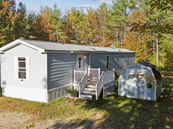59 Harmony Hill Road, Topsham, ME 04086