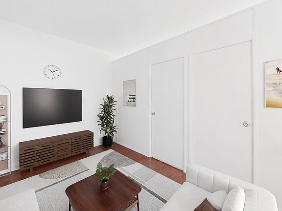 4th image of 100 John St Ph 3401