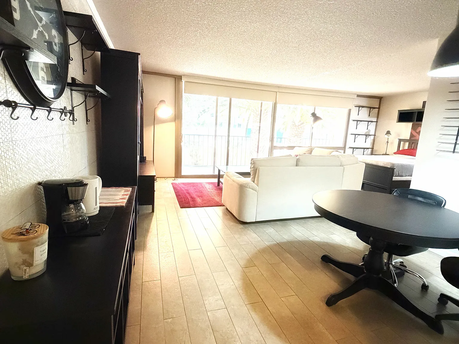 Studio, 648 sqft, $1,200 — Photo 2