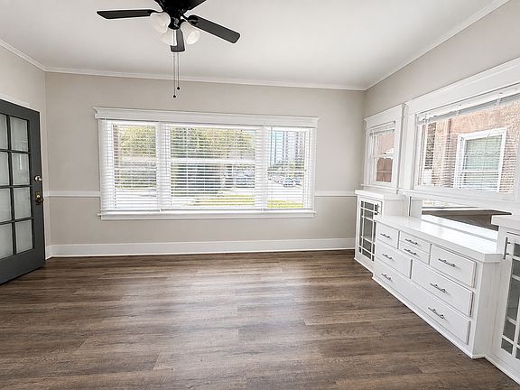 5th image of 1065 E Ocean Blvd APT 1