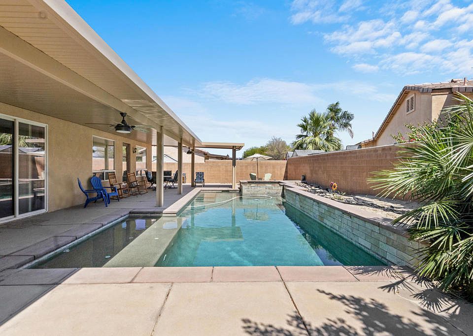 1st image of 81083 Avenida Fayelynne