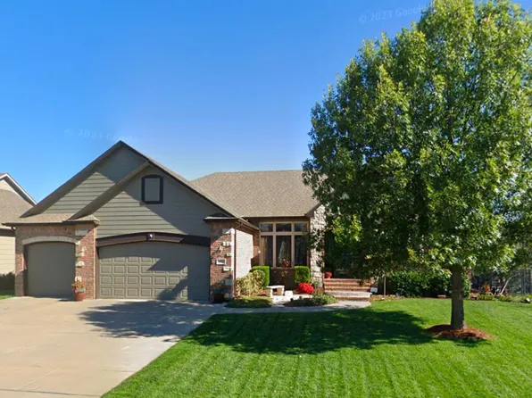 13121 E Bridlewood Ct, Wichita, KS 67230