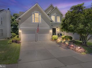 2422 Hightee Ct, Crofton, MD 21114