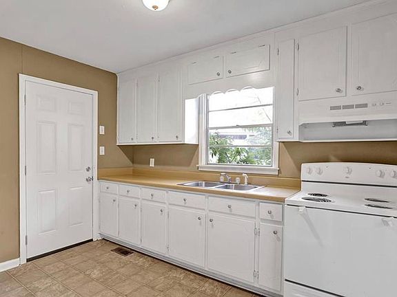 4th image of 500 Robison Dr