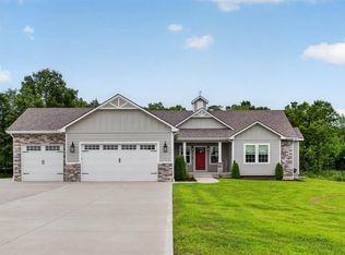 803 NE Lakota Dr, Adrian, MO 64720
