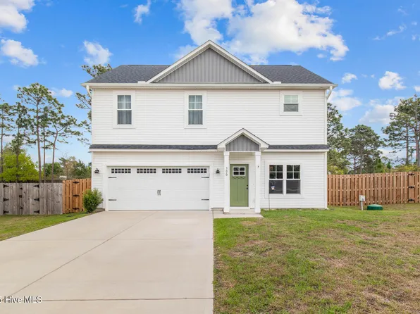 300 Inverness Drive, Hubert, NC 28539