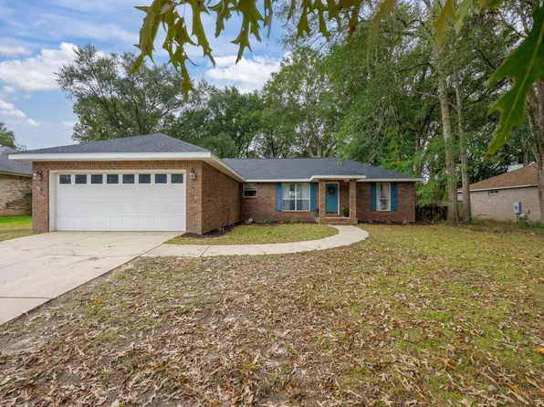 5804 Hilary St, Crestview, FL 32539