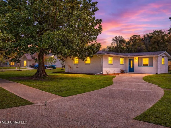 2304 Gulf Ave, Gulfport, MS 39501