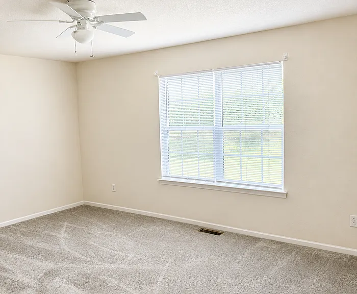 840 Woodside Creek Dr — Photo 5