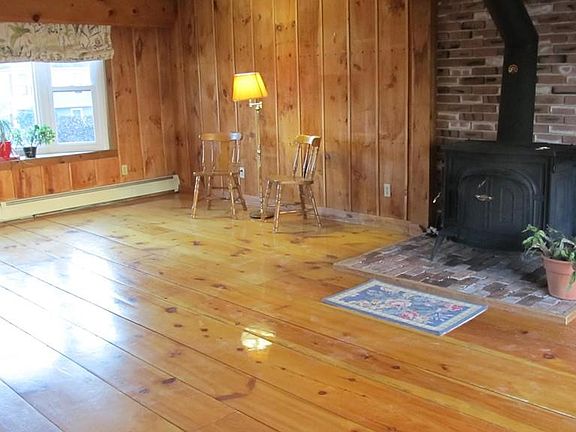 5th image of 22 Oakwood Ave