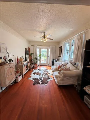 2423 Broadway St #C — Photo 2