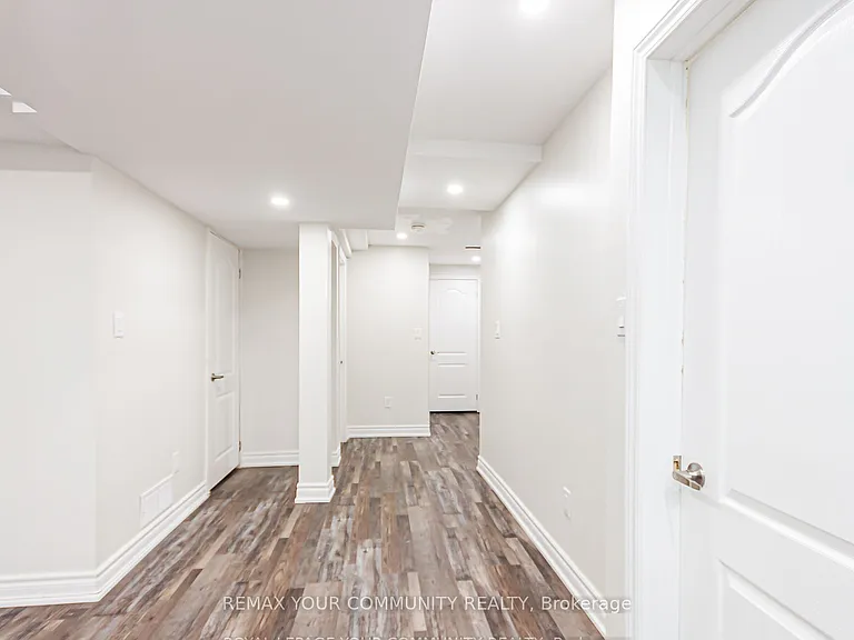 33 Durness Ave #BASEMENT — Photo 17