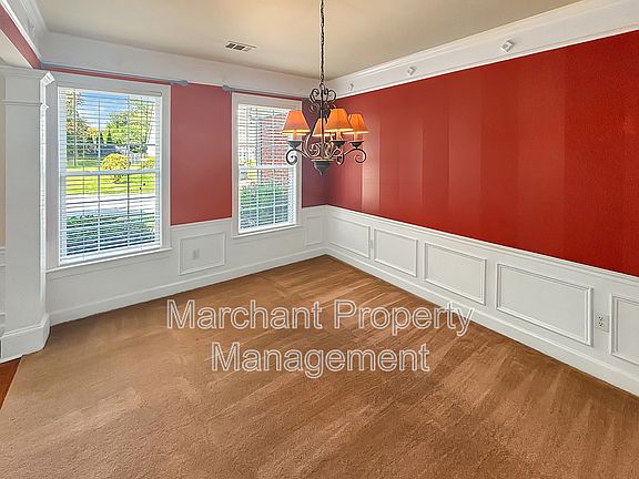 5th image of 314 Ascot Ridge Ln
