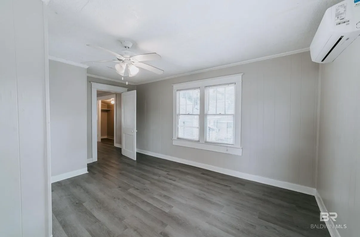 5 N Fulton St — Photo 1