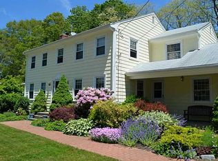 30 Broadview Dr, Barrington, RI 02806