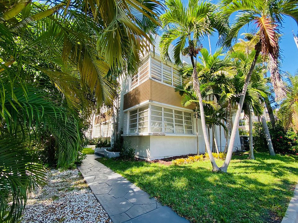 1st image of 10082 W Bay Harbor Dr