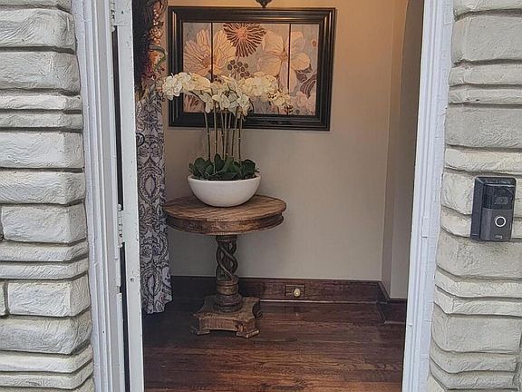 3rd image of 1715 N Hills Blvd