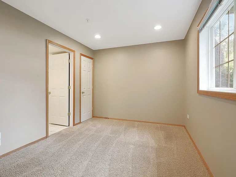 15564 Lilac Dr — Photo 24