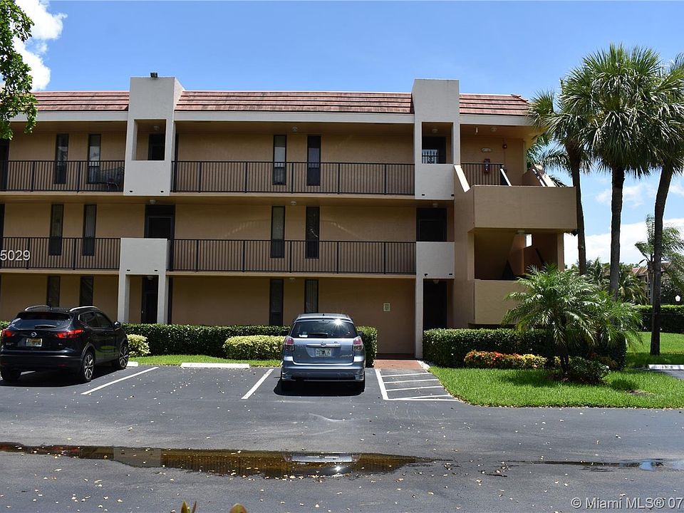 1st image of 5602 Coral Lake Dr #102