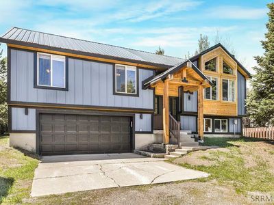 4222 Grand View Rd, Island Park, ID, 83429