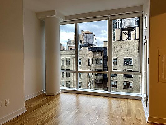 5th image of 885 6th Ave APT 24A