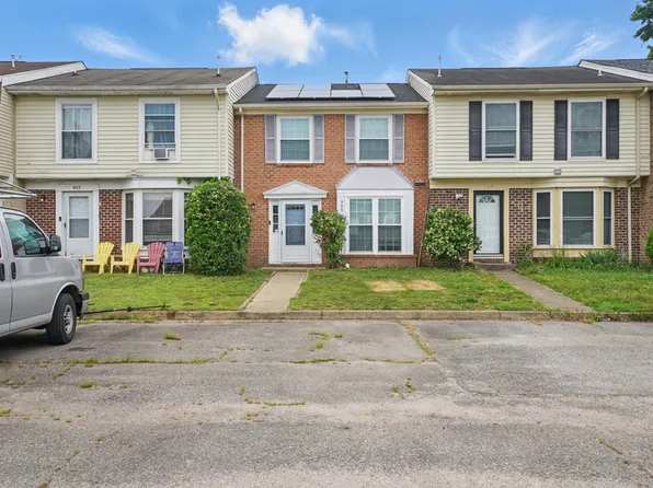 909 Westwind Pl, Virginia Beach, VA 23452