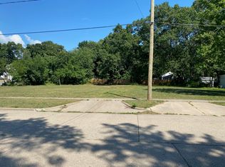 580 School St, Muskegon, MI 49442
