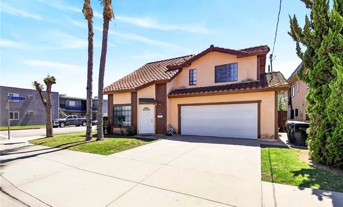 2 bed, 2.0 bath, 2186 sqft, $2,850 — Photo 4
