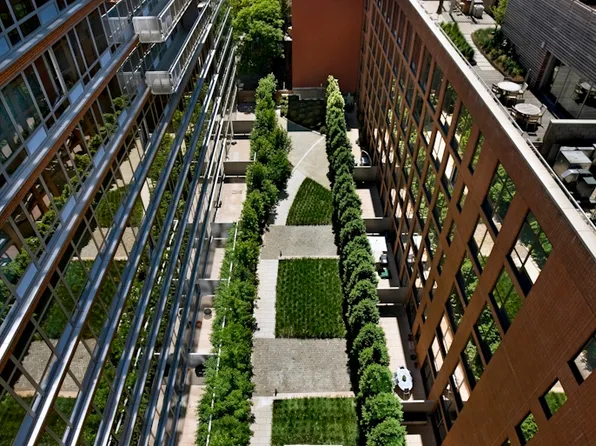 450 West 17th Street image 8 of 19