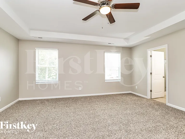 3748 Streamside Dr — Photo 13