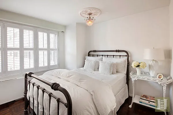 Sold by Halstead Real Estate | media 8