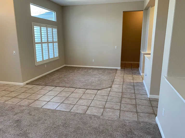 1600 Jubilee Dr — Photo 4