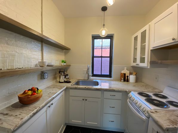 13 John St APT B