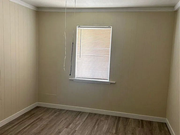 9548 White Rd — Photo 5