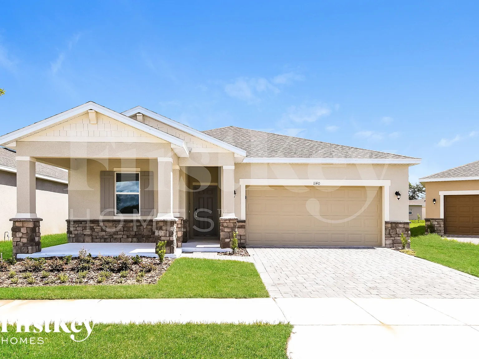 3 bed, 2.0 bath, 1589 sqft, $2,570 — Photo 1